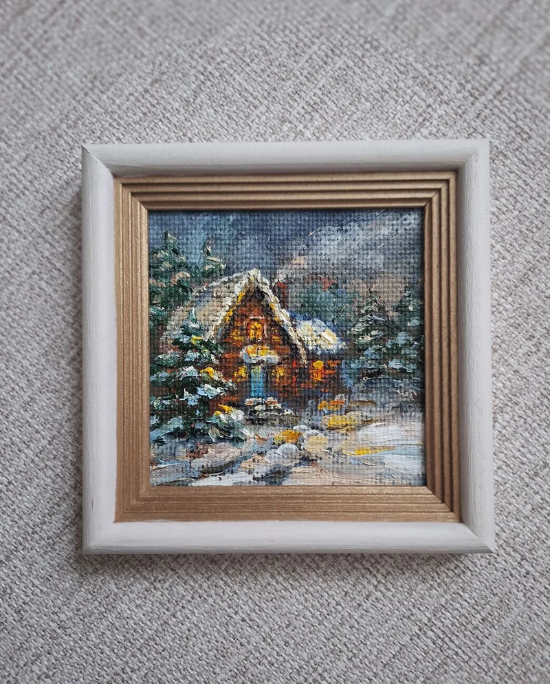 Домик зимой. Миниатюрная картина в рамке