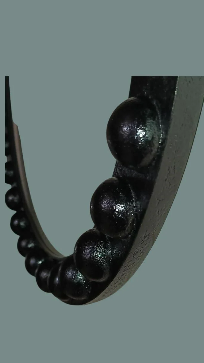 Круглое зеркало Raven's Wing D 74 см, чёрный