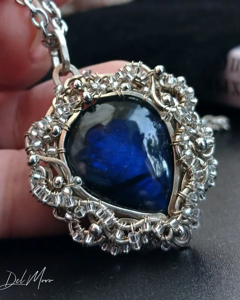 Кулон с синим камнем лабрадорит "Little blue bird"