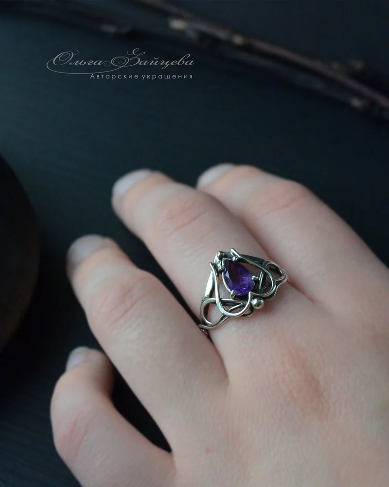 Кольцо с аметистом Violet Перстень с камнем (фиолетовый камень)