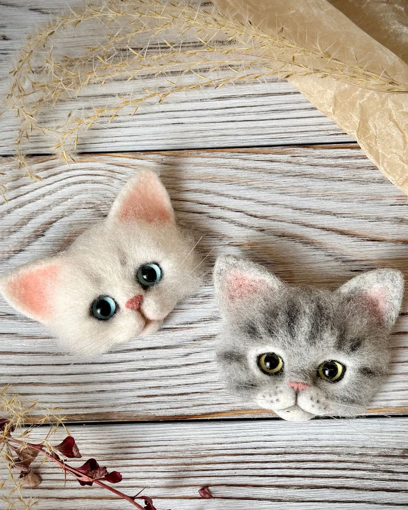 Брошь валяная - Брошки кошки из шерсти