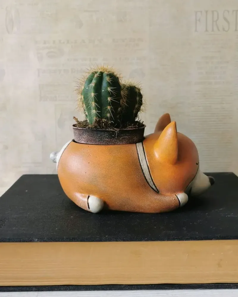 Корги, кашпо-подсвечник