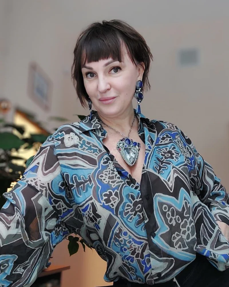 Кулон из пейзажного волжского агата и лазурита с элементами Сваровски