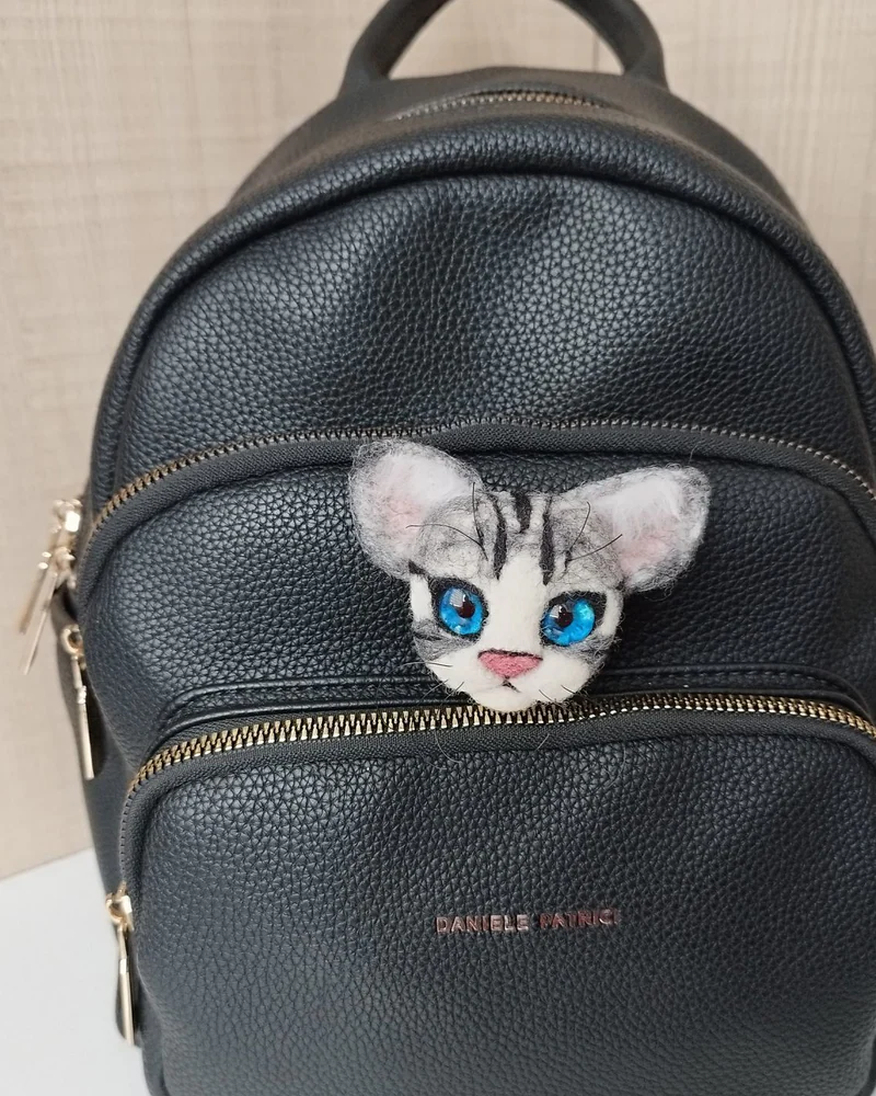 Брошь из шерсти котик, кот, брошка серый котенок