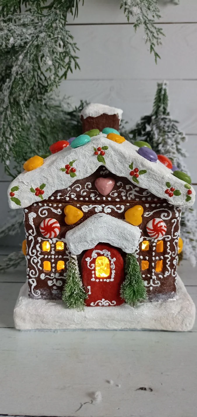 Пряничный домик из ваты