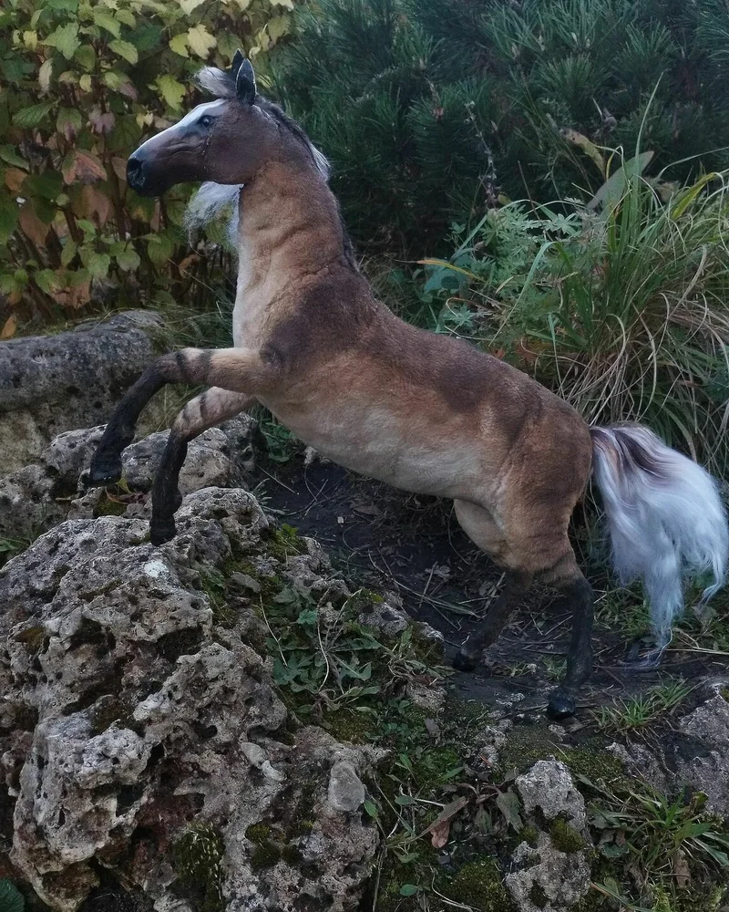 Лошадь буланая, коллекционная игрушка 1:6 — Лошадь буланая