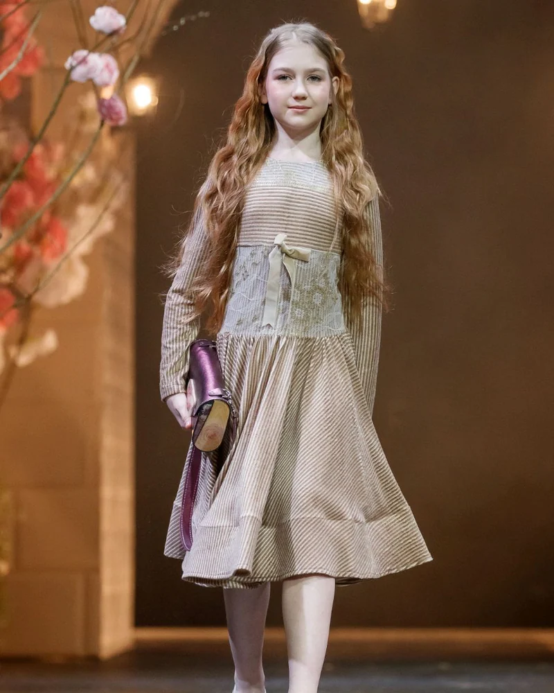 Плащ платье для девочки Весеннее настроение