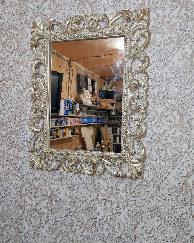Зеркало настенное в резной раме (золото) — Основной