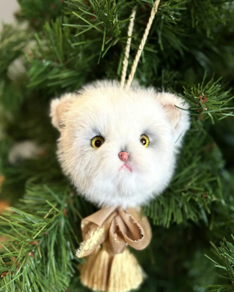 Котёнок — ёлочная и интерьерная игрушка, белый — Основной
