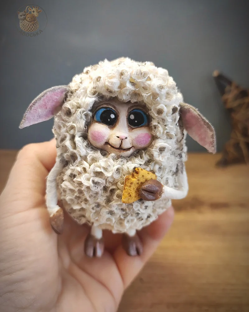 Ватная игрушка «Овечка на Масленицу»