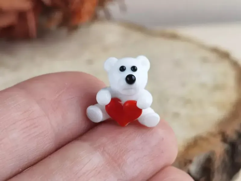 Стеклянная фигурка «Мишка белый с сердечком»