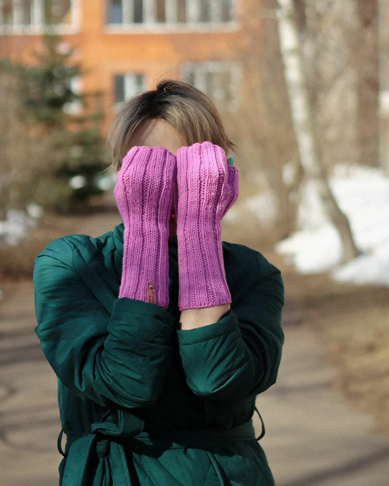Митенки вязаные ярко-розовые длинные шерстяные, Женские митенки — Розовый