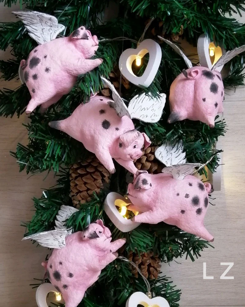 Летающие свинки, ватные ёлочные игрушки