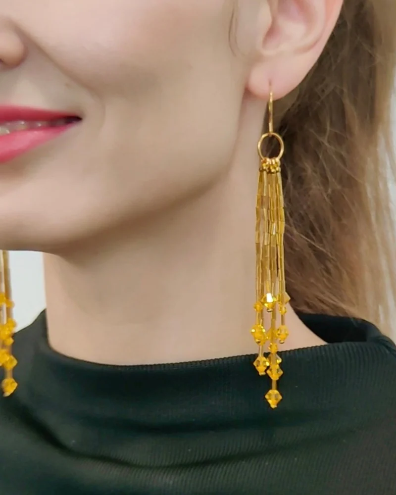Серьги-кисти из бисера стекляруса желтого цвета с бусинами Swarovski — Серьги-кисти из бисера стекляруса желтог