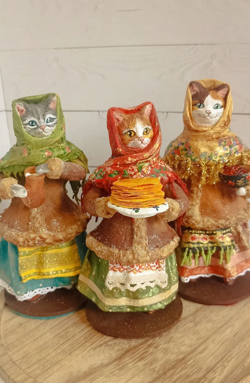 Кошечка Муся с блинами