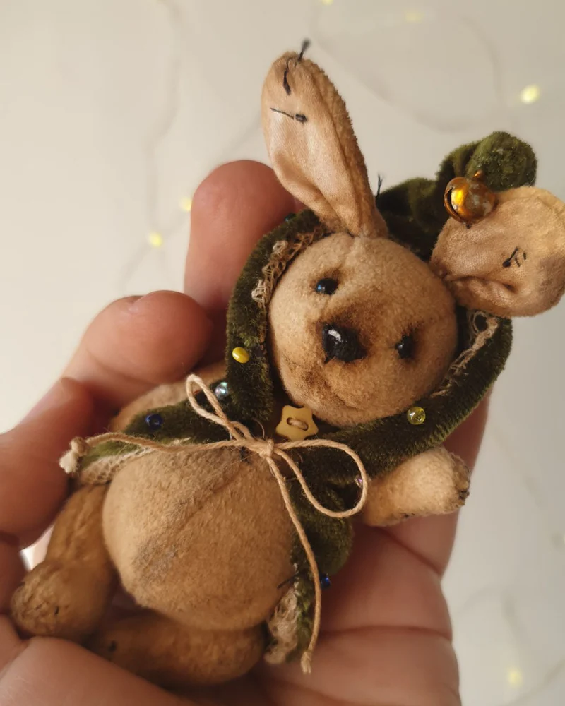 Коричневый коллекционный зайчик