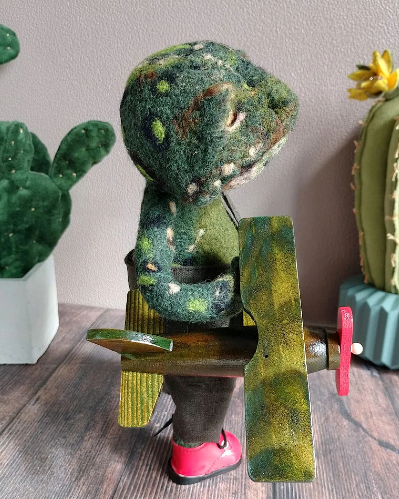 Жабик Жора. Игрушка из шерсти