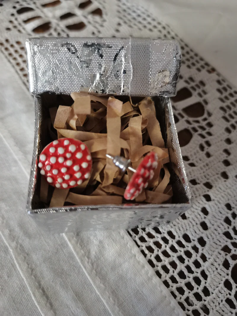 серьги мухомор