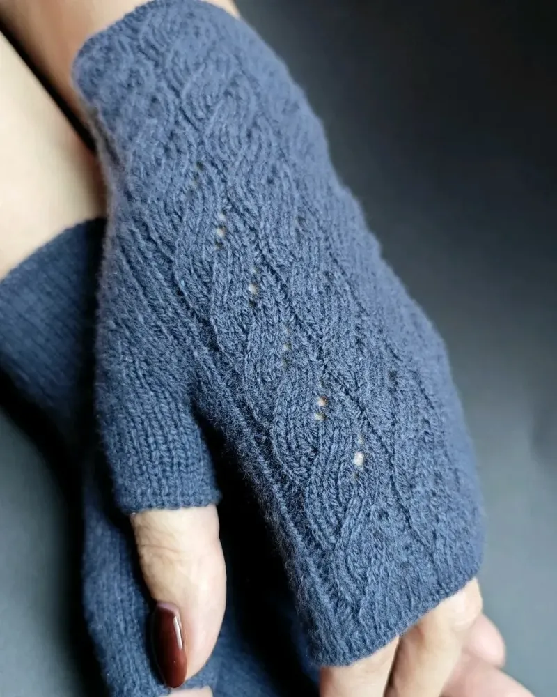 Ажурные митенки из мериноса — Голубые — Голубые