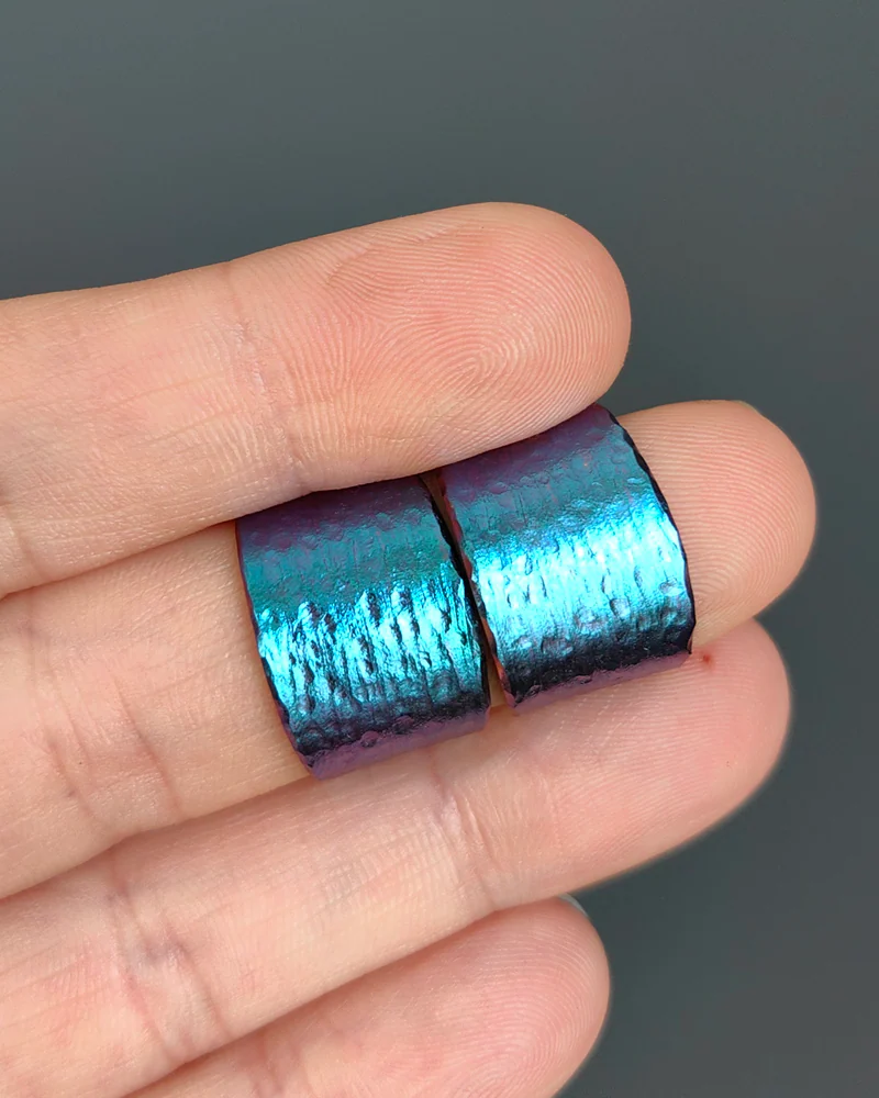Серьги гвоздики из титана базовые — Синие, широкие