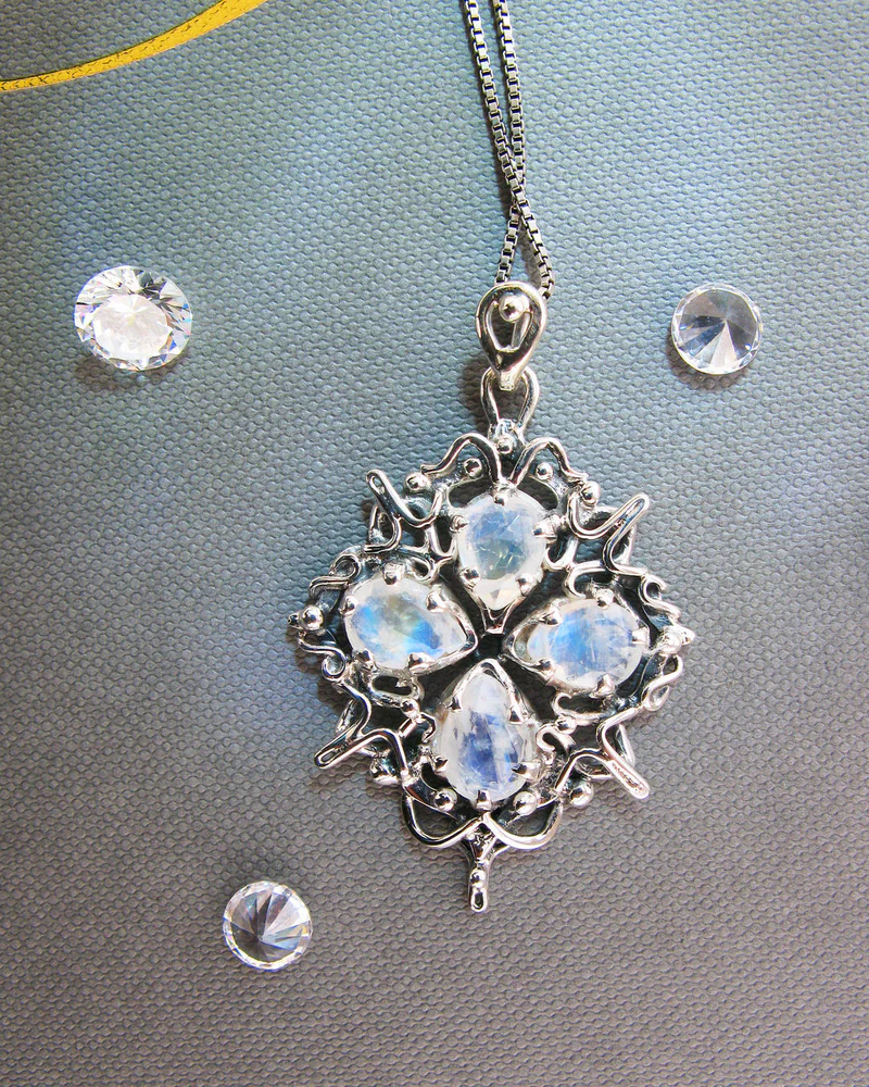 Кулон "Ice lace"