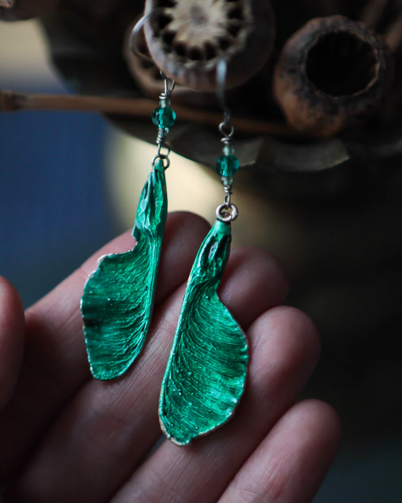 Серьги из крылаток клена, медь, серебрение голубой