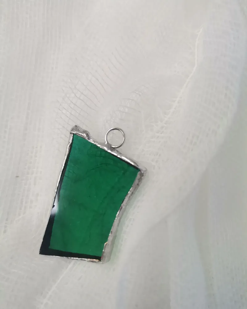 Подвеска в витражной технике из зелёного стекла — Green