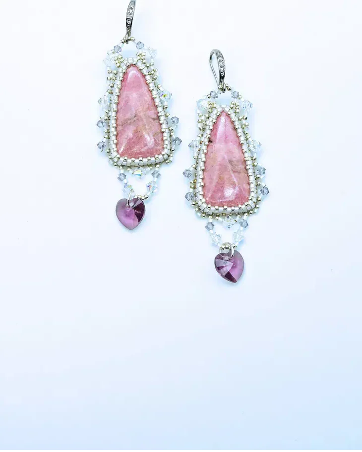 Авторские серьги с родонитом и Swarovski