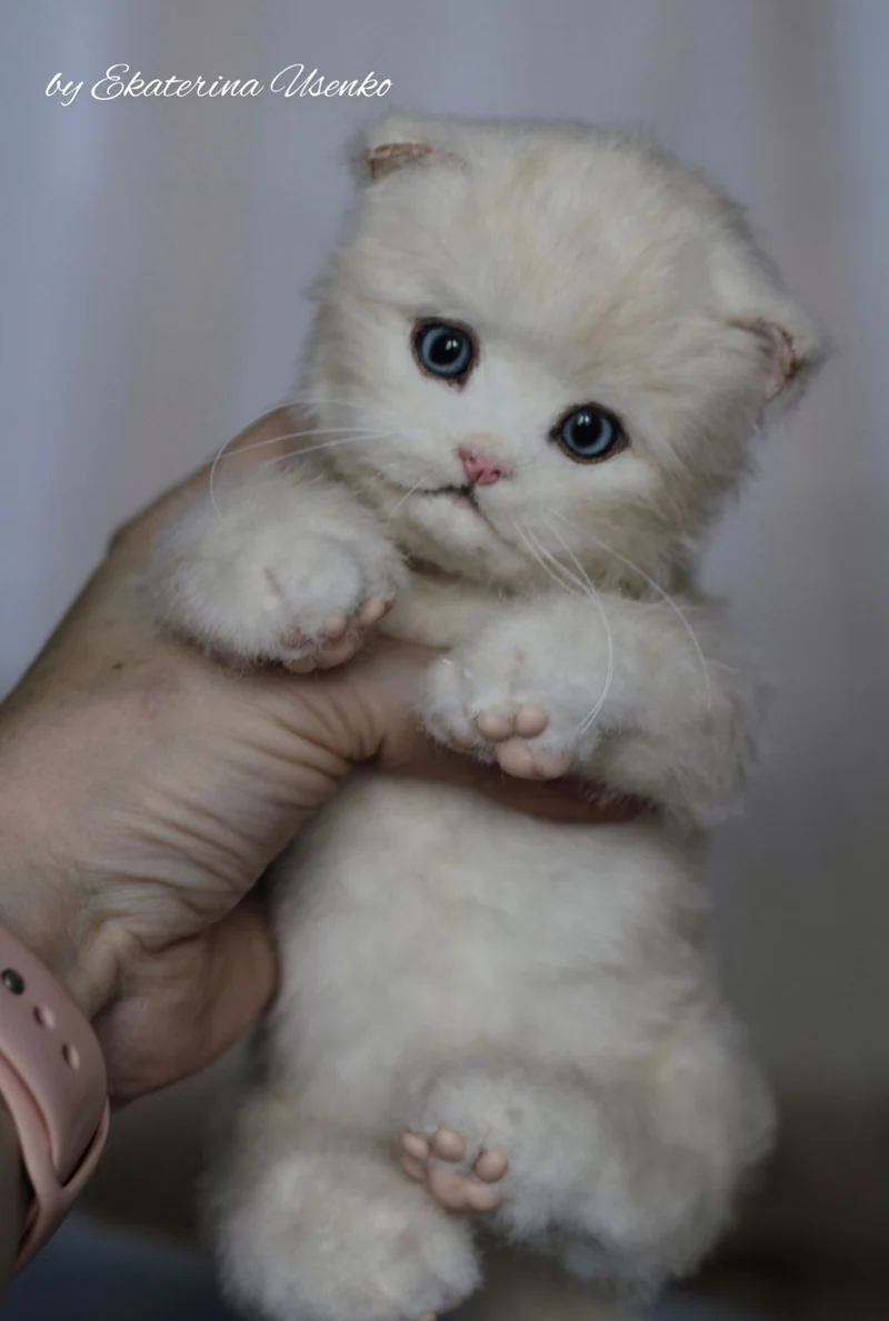 Реалистичная игрушка Котенок Мия, белый