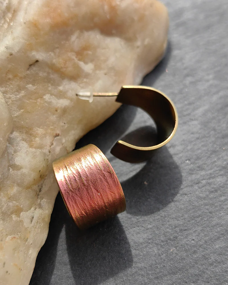 Серьги гвоздики из титана базовые — Розовые широкие