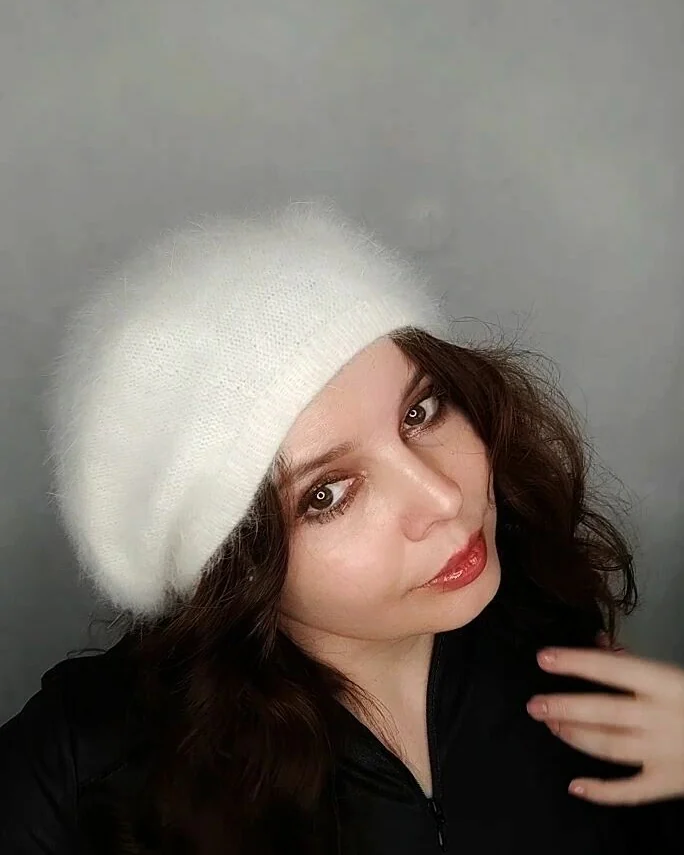 берет женский вязаный пушистый вязаный берет