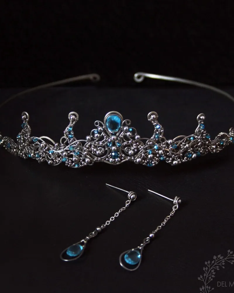 Корона с камнями голубой кварц "Ice crown"