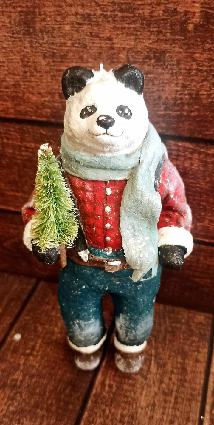 Панда в джинсах