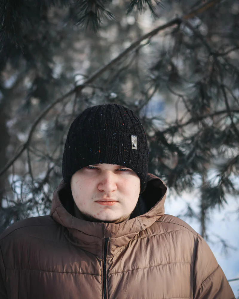 Шапка мужская твидовая, Вязаная шерстяная черная шапка с отворотом — Чёрный