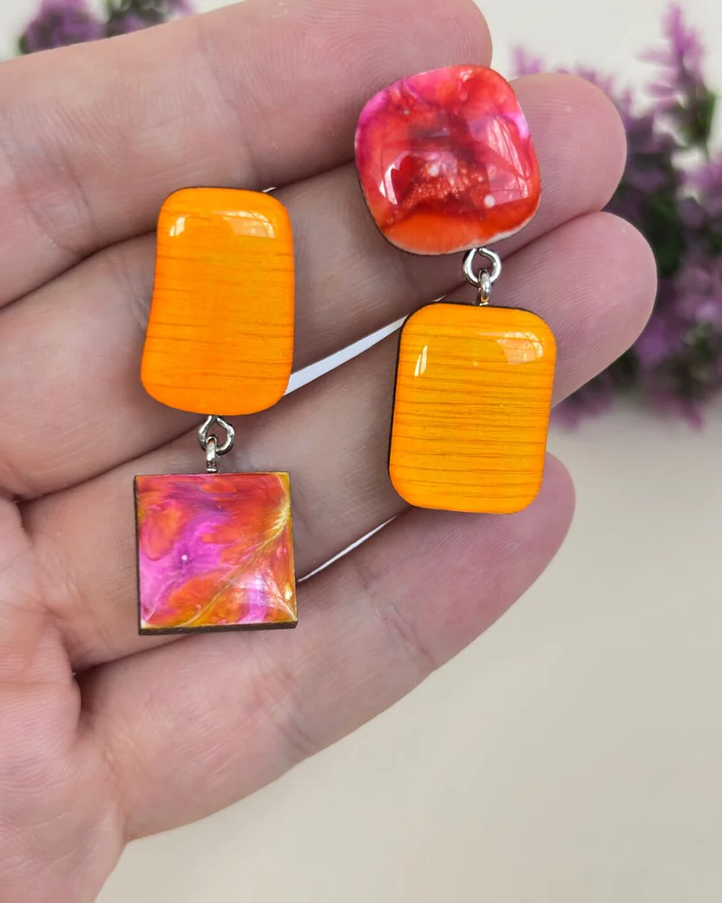 Серьги неоновые.Серьги оранжевые.Асимметрия