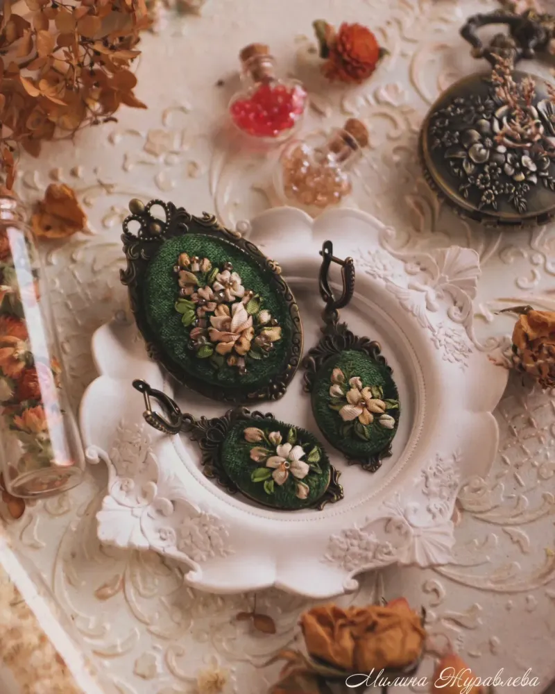 Комплект украшений: кулон и серьги, зелёный — Зелёный