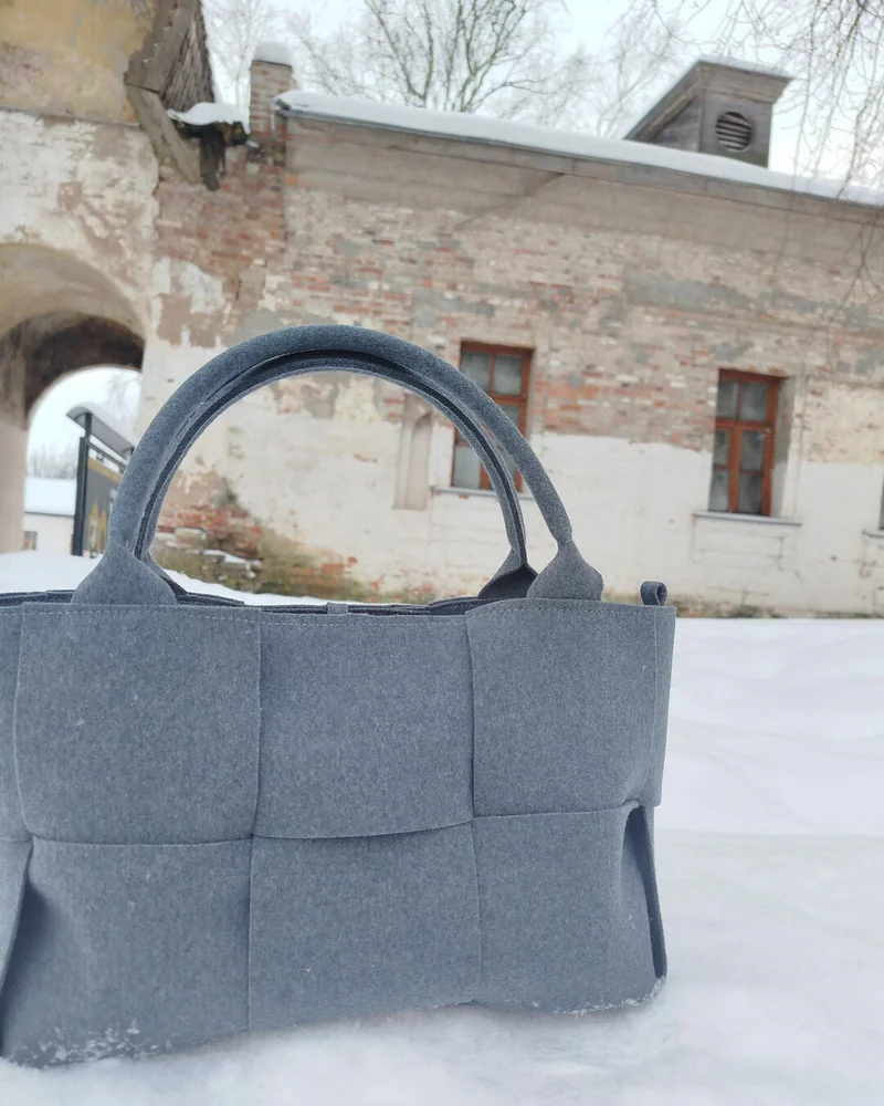Сумка из шерстяного сукна
