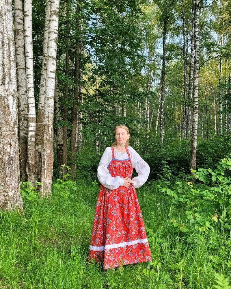 Сарафан русский народный, красный