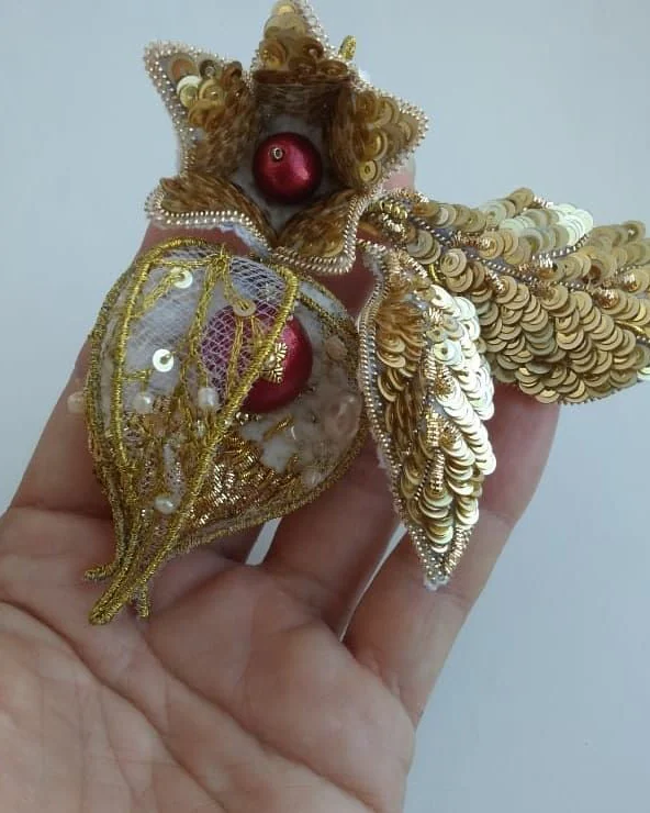 Брошь "Королевский физалис"