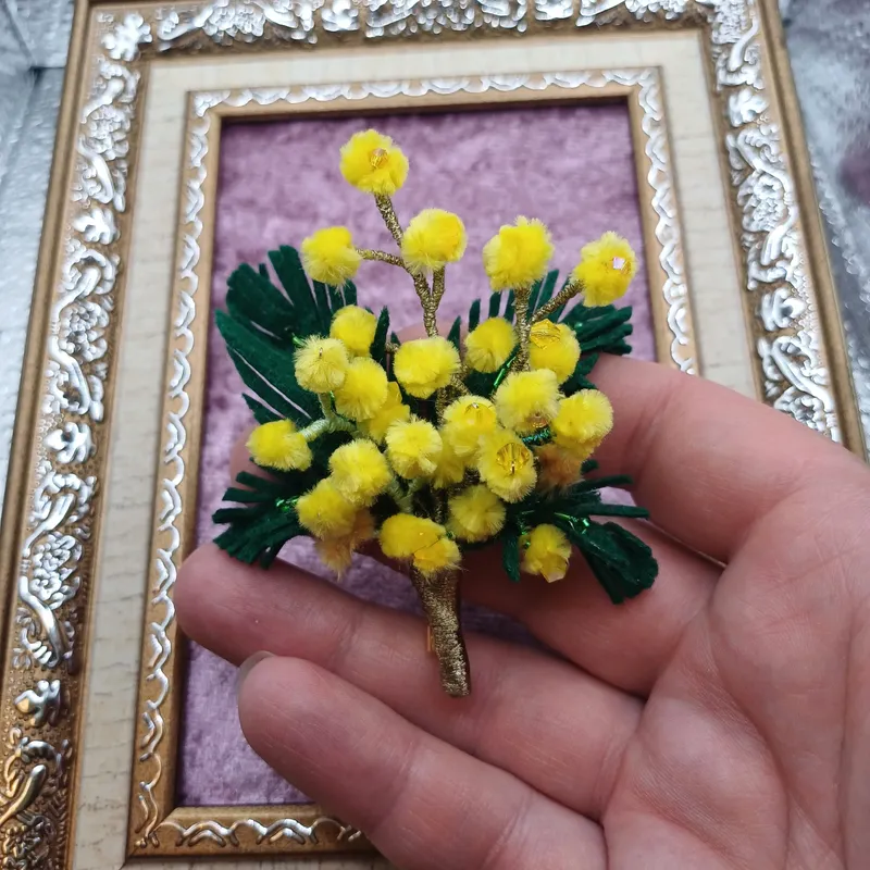 Каркасная брошь «Мимоза», жёлтая
