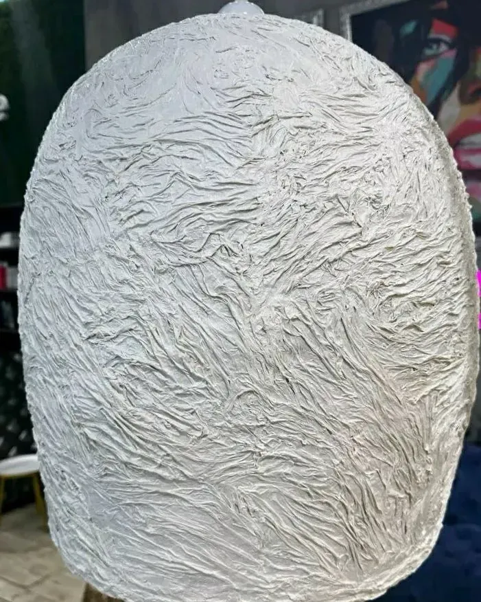Белый рельефный подвесной светильник — 45×40 см