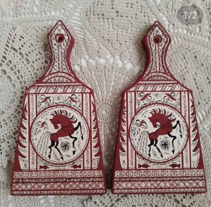 Разделочные доски Кони