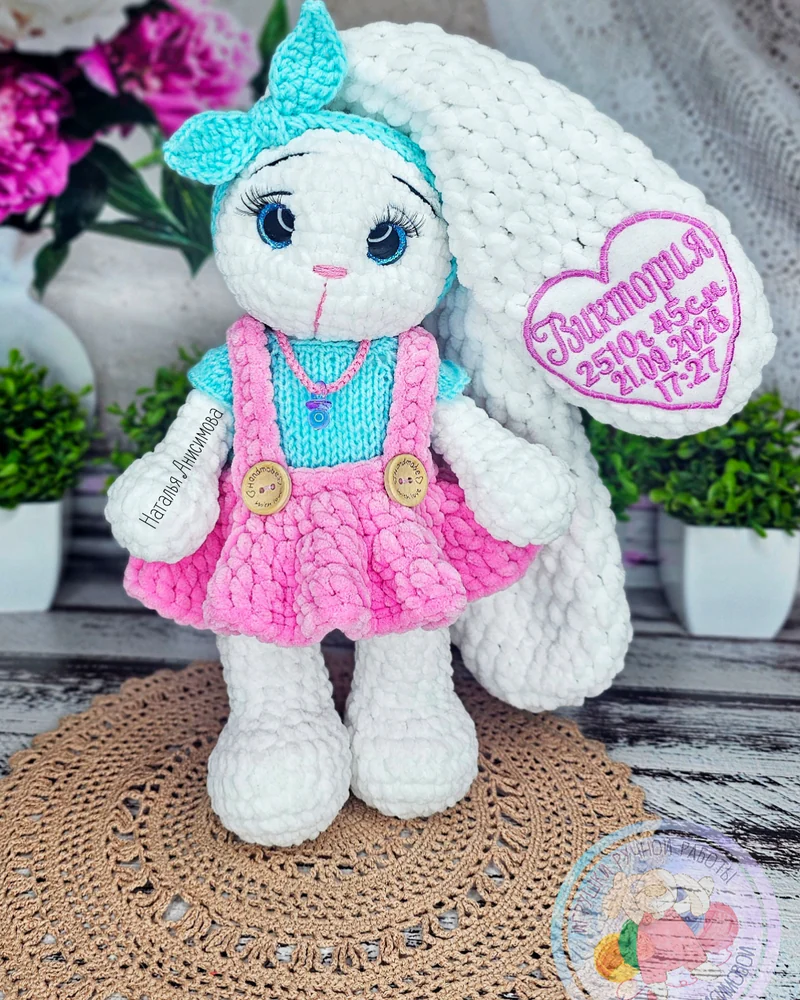 Игрушка с метрикой, вязаная игрушка зайчик — Белая