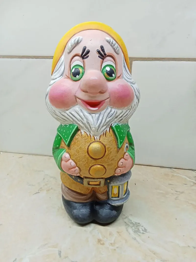 Гном СССР с авторской росписью, в жёлтом колпаке