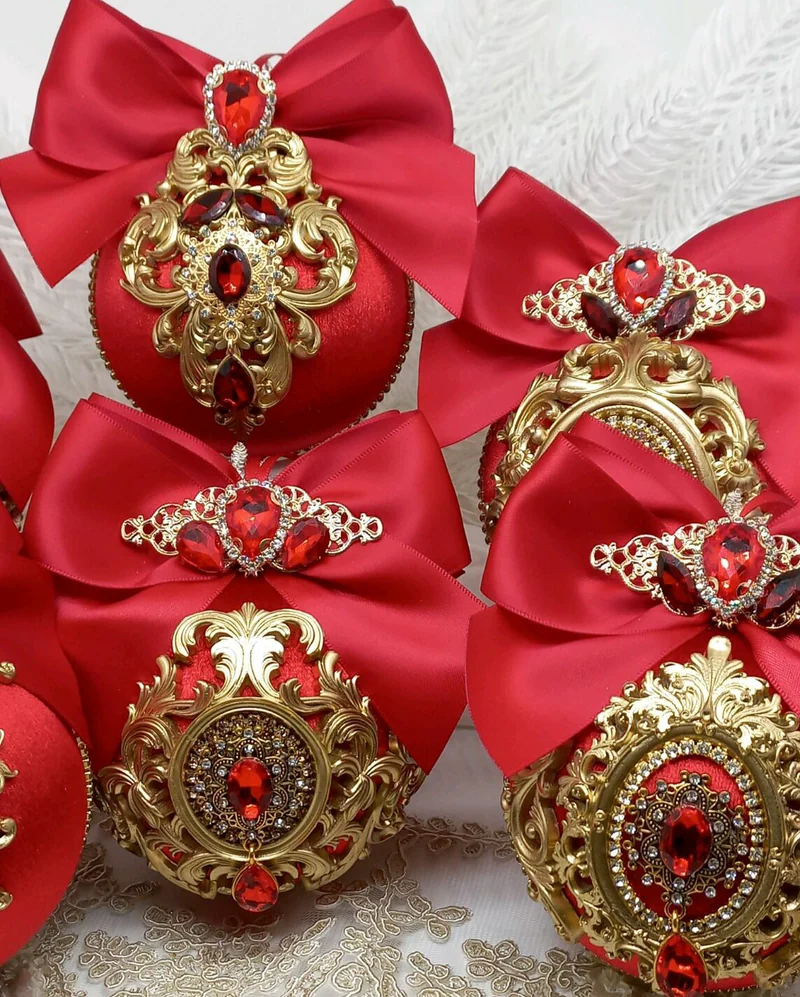 Шары из бархата на ёлку Красный золотой