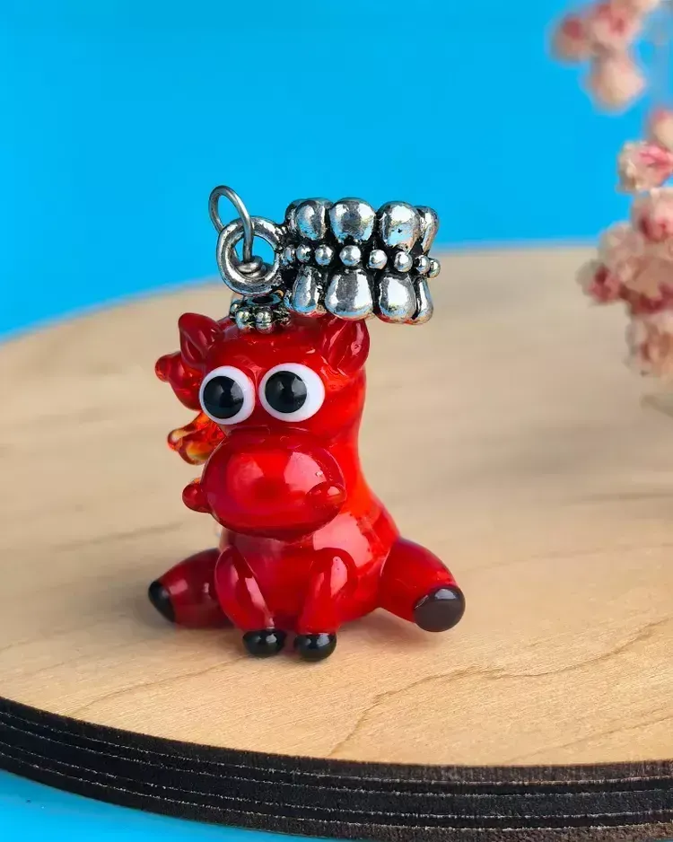 Ёлочная игрушка стеклянная лошадка подвеска красная Лошадь — Высота 20 мм