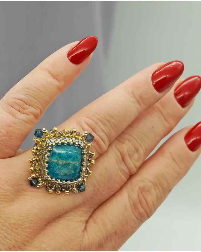 Кольцо с апатитом и Swarovski