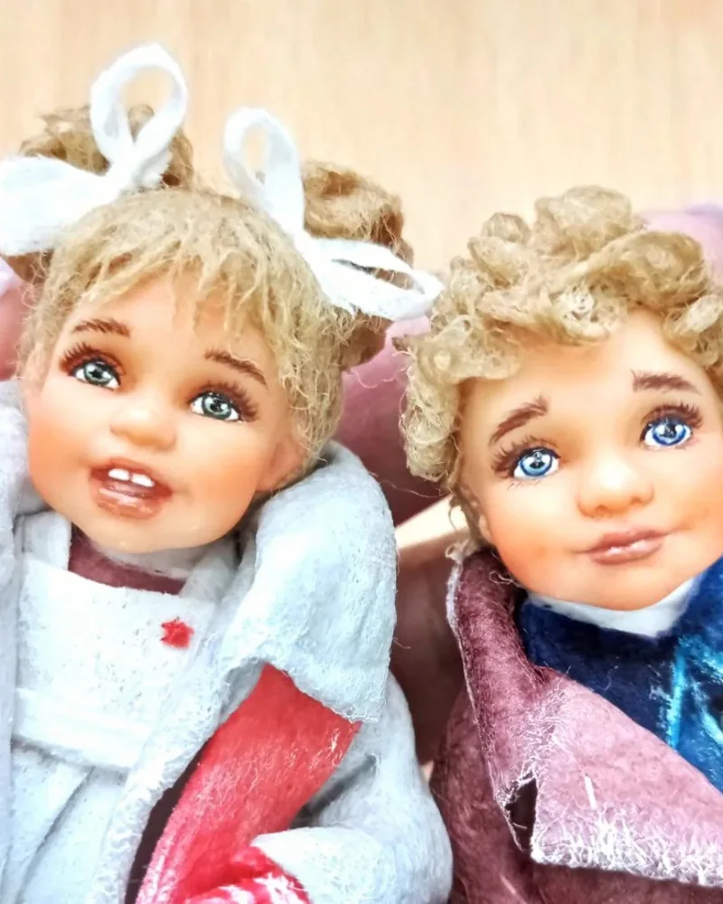 Ватные игрушки "Школьники на скамейке"
