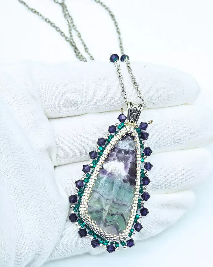 Авторский кулон с флюоритом и Swarovski