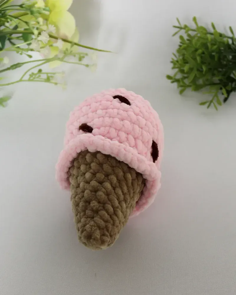 Мягкая вязаная игрушка «Мороженое» плюшевое — Бежевый и розовый